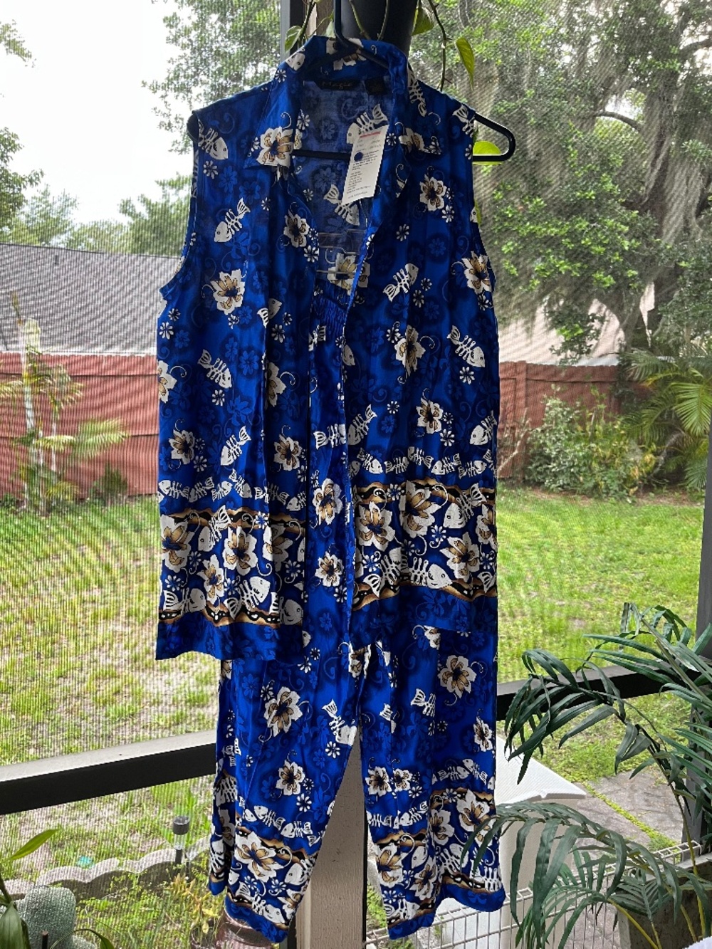 Magic, blue tropical vacation with fish 2pc set size L